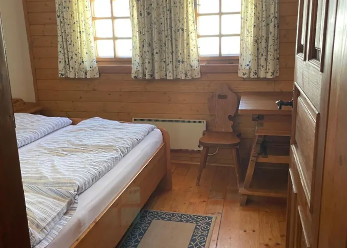 Bettina Rassis 3* Donnersbachwald